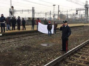 grimo blocco immigrati